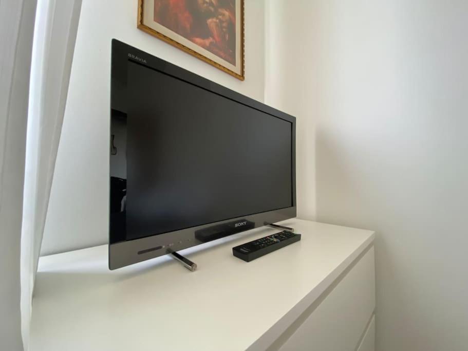 Incantevole - 15 Minuti Da Duomo + Wifi, Parking San Donato Milanese Dış mekan fotoğraf